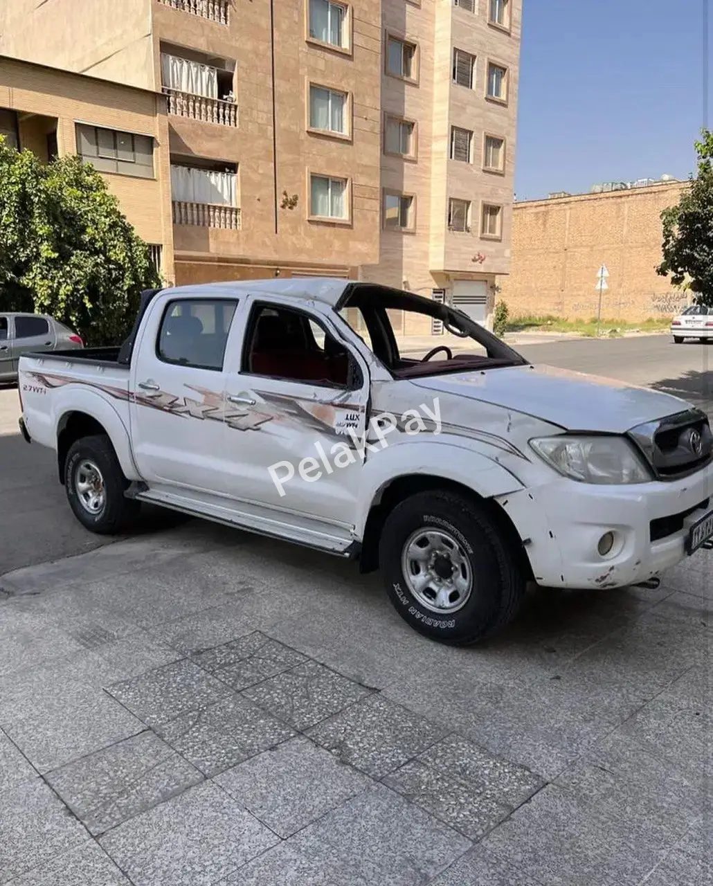 هایلوکس دوکابین مدل 2010 از قبل بیرنگ